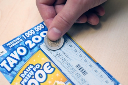 Ar loterijos Lietuvoje prilygsta azartiniams lošimams?